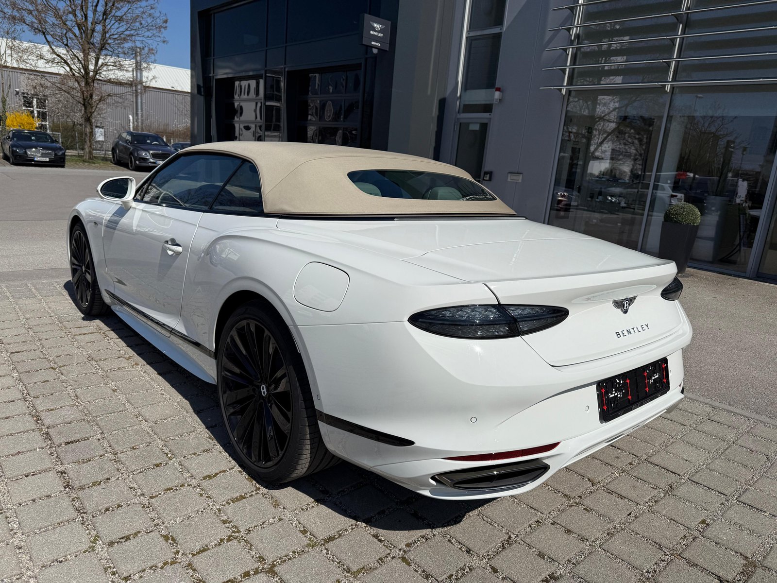 Bentley Continental GTC Speed — photo 3